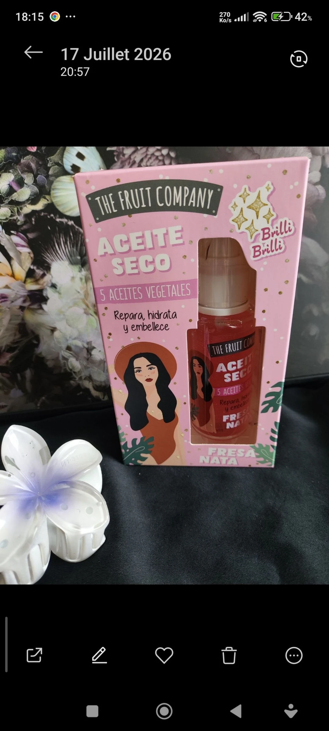 Huile sèche scintillante senteur fraise - The fruit
compagny - vegan